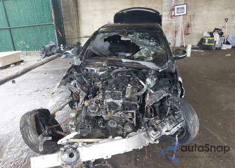 2015 Mercedes-Benz C 300 4Matic/Luxury 4Matic/Sport 4Matic z USA, uszkodzony, nr VIN 55SWF4KB7FU011133